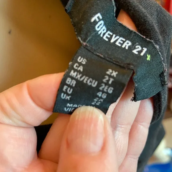 Forever21+ black 1piece halter bodysuit 2X - Picture 3 of 6